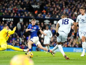 Supporting image for story: Jordan Ayew earns Leicester a late point as Ipswich squander another lead