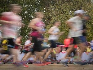 Supporting image for story: Scientists predict marathon record will go below two hours in 2032