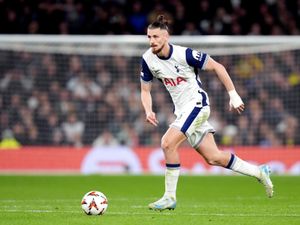 Supporting image for story: AZ Alkmaar win helped Radu Dragusin get confidence back after red card