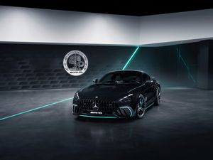 Supporting image for story: Mercedes-AMG celebrates F1 team with limited-edition GT