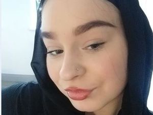 Supporting image for story: Police appeal for missing 16-year-old Leah from Sandwell
