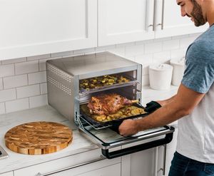 It's ideal for quickly cooking large family meals