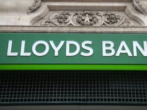 Supporting image for story: Lloyds sees annual profits jump 12% in spite of motor finance hit