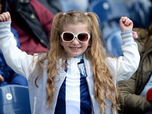 Supporting image for story: Thousands turn up to West Brom's open training session