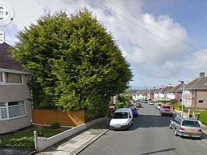 Supporting image for story: Are neighbours an important factor in buying a house?