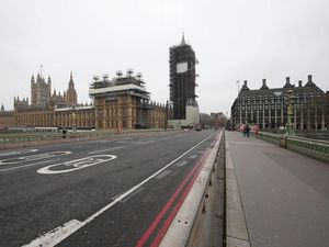 Supporting image for story: Downing Street: London will not be locked down like other world cities