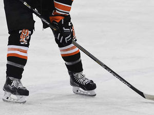 Supporting image for story: Telford Tigers through to play-off semi-finals