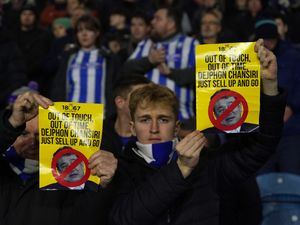 Supporting image for story: Sheff Wed fans plan protest against owner during opening match at Leicester
