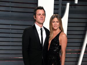 Supporting image for story: Jennifer Aniston wishes ex-husband Justin Theroux happy birthday