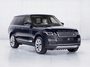 Supporting image for story: Range Rover builds limited-run Astronaut Edition for space flight customers