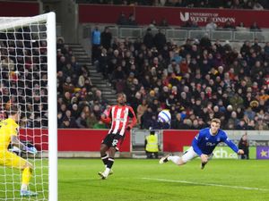 Supporting image for story: Jake O’Brien equaliser at Brentford keeps Everton’s unbeaten run going
