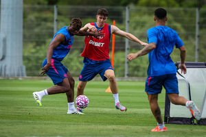 LOULE, PORTUGAL - JULY 12: Emmanuel Agbadou (L) and Jorgen Strand Larsen (R) during the Wolverhampton Wanderers Pre-Season Training Session on July 12, 2025 in Loule, Portugal. (Photo by Wolverhampton Wanderers FC/Wolves via Getty Images)