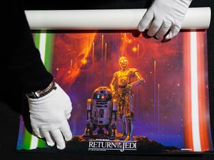 Supporting image for story: Rare Pulp Fiction and Star Wars posters to go under the hammer