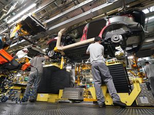 Supporting image for story: Growth slows across UK private sector as job cuts accelerate