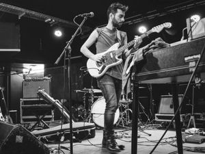 Supporting image for story: Leif lands at Sunflower Lounge