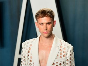 Supporting image for story: Actress Tommy Dorfman announces she is transgender