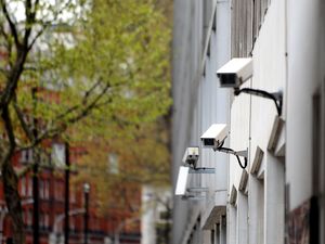 Supporting image for story: Government looking to expand use of facial recognition technology