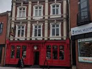 Supporting image for story: Historic Walsall pub could see new bar in garden area