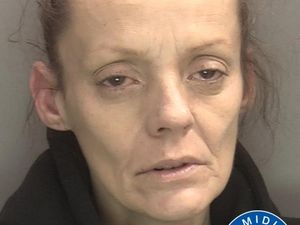 Supporting image for story: Prolific shoplifter jailed after repeatedly targeting same convenience store