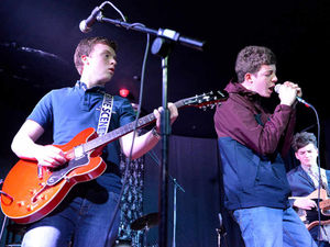 Supporting image for story: Hundreds at charity tribute concert for Charlatans drummer Jon Brookes