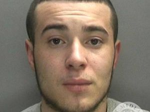 Supporting image for story: Police appeal to trace wanted man Curtis Smith