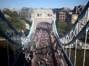 Supporting image for story: In Pictures: Elite athletes and fancy dress runners take part in London Marathon