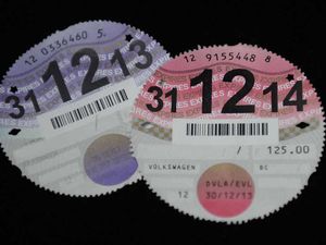 Supporting image for story: Poll: Have you ditched your paper tax disc?