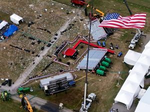 Supporting image for story: Probe launched into US Secret Service handling of security at Trump rally