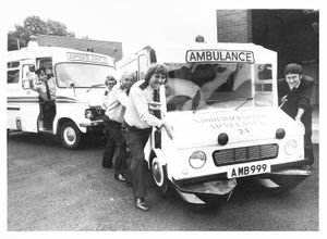 A floating ambulance, designed to take part in charity raft races, was pushed from Kidderminster to Worcester by ambulance and hospital staff to raise money for St Thomas's Heart Hospital in London.
