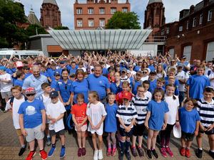 Supporting image for story: Hundreds step out in memory of young rugby star Tom Mole