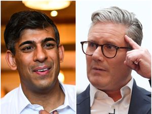 Supporting image for story: Sunak vows to axe ‘rip-off degrees’ as Starmer sets sights on NHS