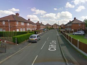 Supporting image for story: Firefighters tackle bedroom fire at Wellington house