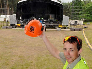 Supporting image for story: Simply ready for Chase gigs