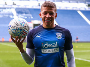 Supporting image for story: Hat-trick hero Dwight Gayle sees his future at West Brom