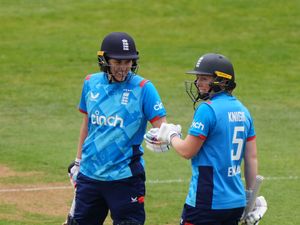 Nat Sciver-Brunt and Heather Knight