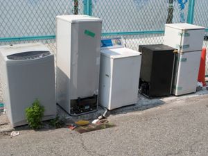 Supporting image for story: Residents on Wolverhampton's dirtiest roads told to clean up their act by council