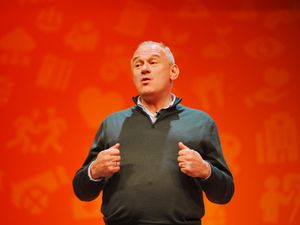 Supporting image for story: Nigel Farage will roll back gun laws, Ed Davey to claim in Lib Dem speech