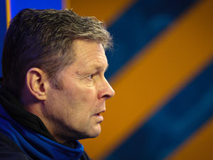 Supporting image for story: Shrewsbury Town players boosted by Steve Cotterill news