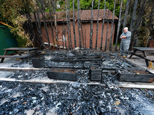 Supporting image for story: Fire rips through Wolverhampton bowls club