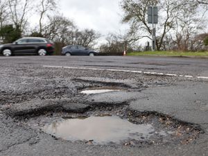 Supporting image for story: Government has ‘significant gaps’ in awareness of local road conditions – report