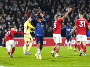 Supporting image for story: Arsenal miss chance to pull further clear at top as stubborn Forest claim point