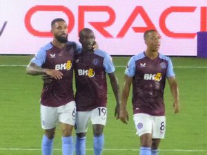 Supporting image for story: Moussa Diaby nets on debut in Aston Villa win over Fulham