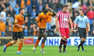 Wolverhampton Wanderers' Bakary Sako (2nd left) celebrates scoring his sides second goal 