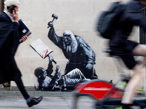 Supporting image for story: Banksy artwork to be removed from Royal Courts of Justice