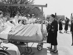 Supporting image for story: Pictures From The Past - September 28