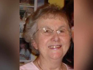 Supporting image for story: Murdered Cynthia's body found in garage