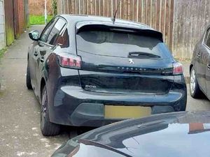 Supporting image for story: Driver arrested after police chase stolen car