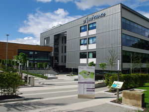 Supporting image for story: Dudley College worker keeps job despite joking about joining ISIS