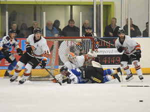 Supporting image for story: Telford Tigers hit back to boost their title bid