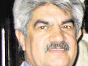 Supporting image for story: Car tracker used by killers to trap victim